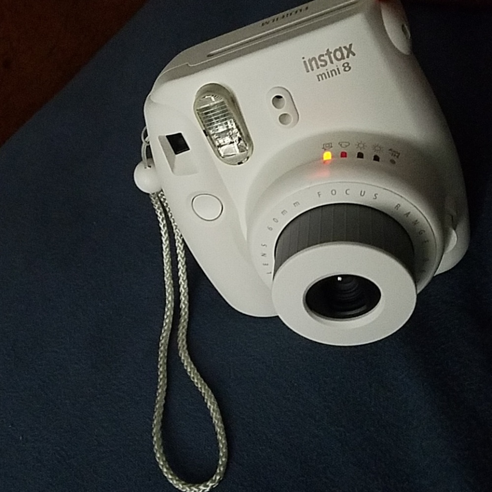 Instax mini 8 camera - Picture 2 of 3
